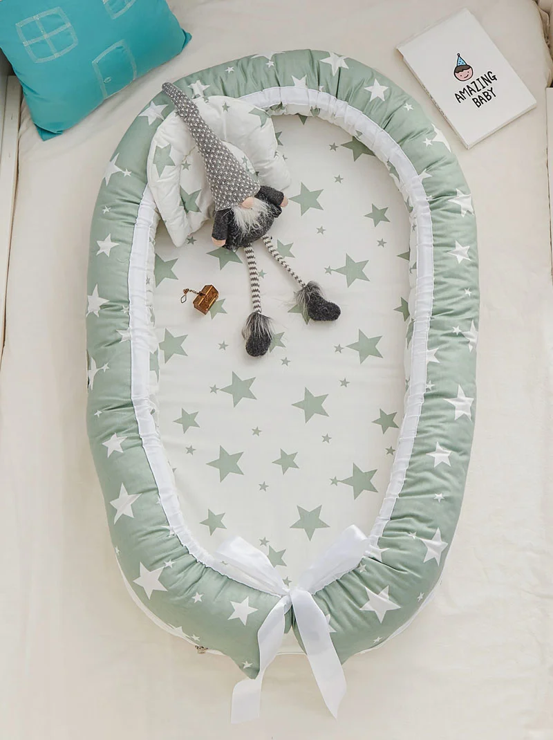 Portable Baby Nest Bed with Pillow Cushion Newborn Travel Bed for Outdoor Bed Removable and Washable Crib Nest 90x50cm
Portable Baby Nest Bed with Pillow Cushion Newborn Travel Bed for Outdoor Bed Removable and Washable Crib Nest 90x50cm