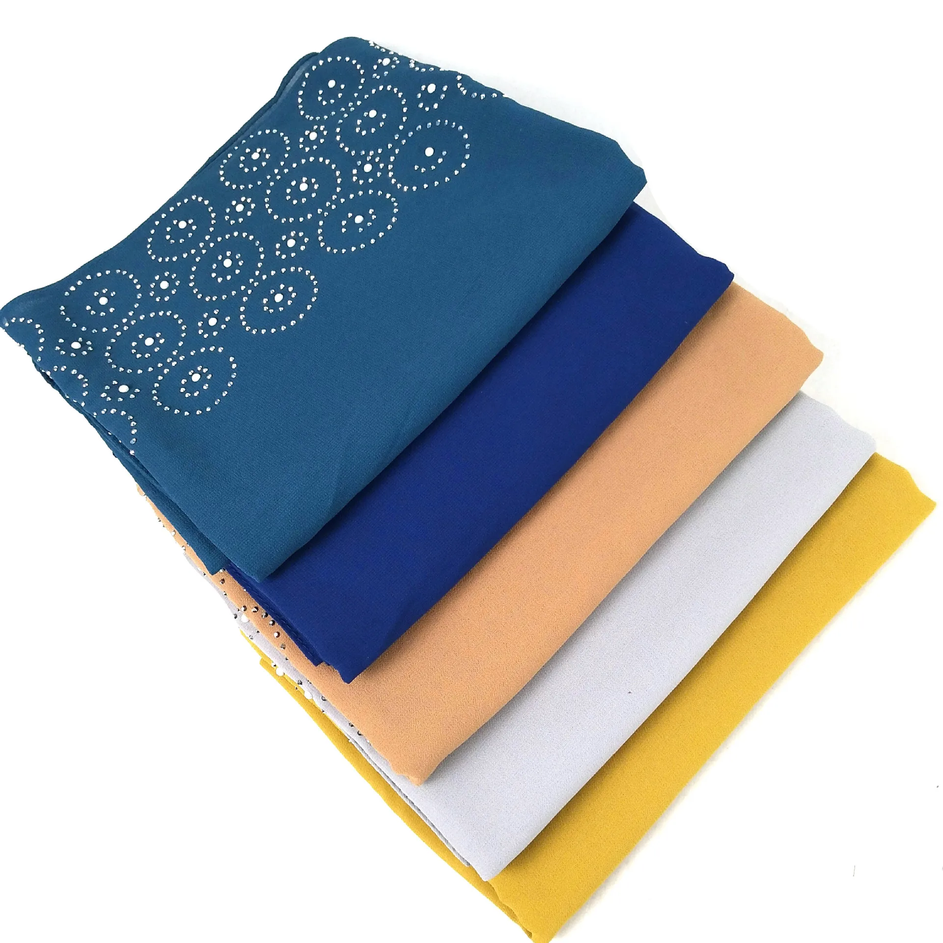 2020 new diamonds chiffon hijab scarf for muslim women malaysia hijab islam headscarf clothing ladies head wraps shawls foulard
2020 new diamonds chiffon hijab scarf for muslim women malaysia hijab islam headscarf clothing ladies head wraps shawls foulard
