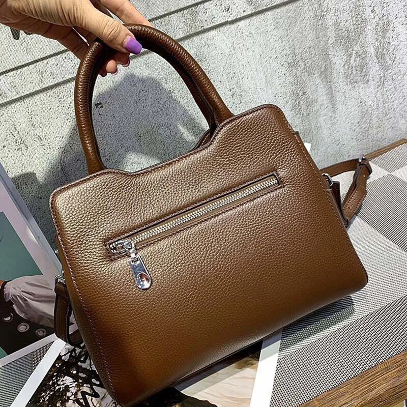 New Fashion leather handbags new crocodile pattern handbag ladies atmospheric one-shoulder messenger bag Designer Handbags
New Fashion leather handbags new crocodile pattern handbag ladies atmospheric one-shoulder messenger bag Designer Handbags
