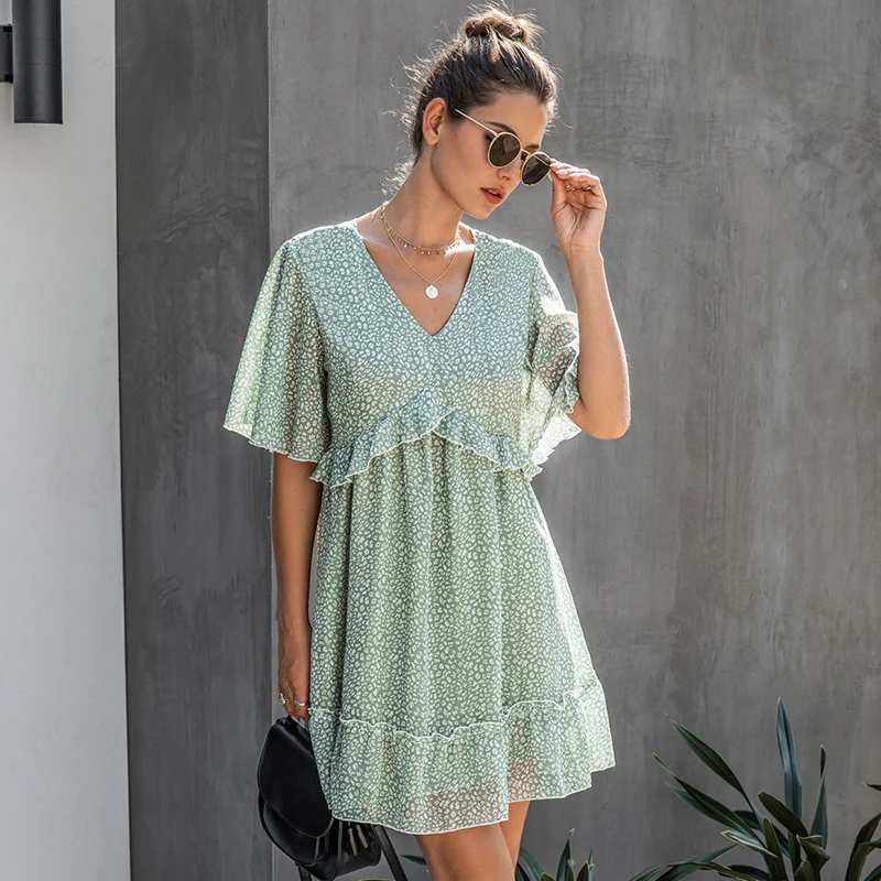 2021 New Ladies Summer Elegant V Neck Ruffles Dot Print Dress Women Casual Butterfly Sleeve Fashion Half Sleeve Dress 
2021 New Ladies Summer Elegant V Neck Ruffles Dot Print Dress Women Casual Butterfly Sleeve Fashion Half Sleeve Dress