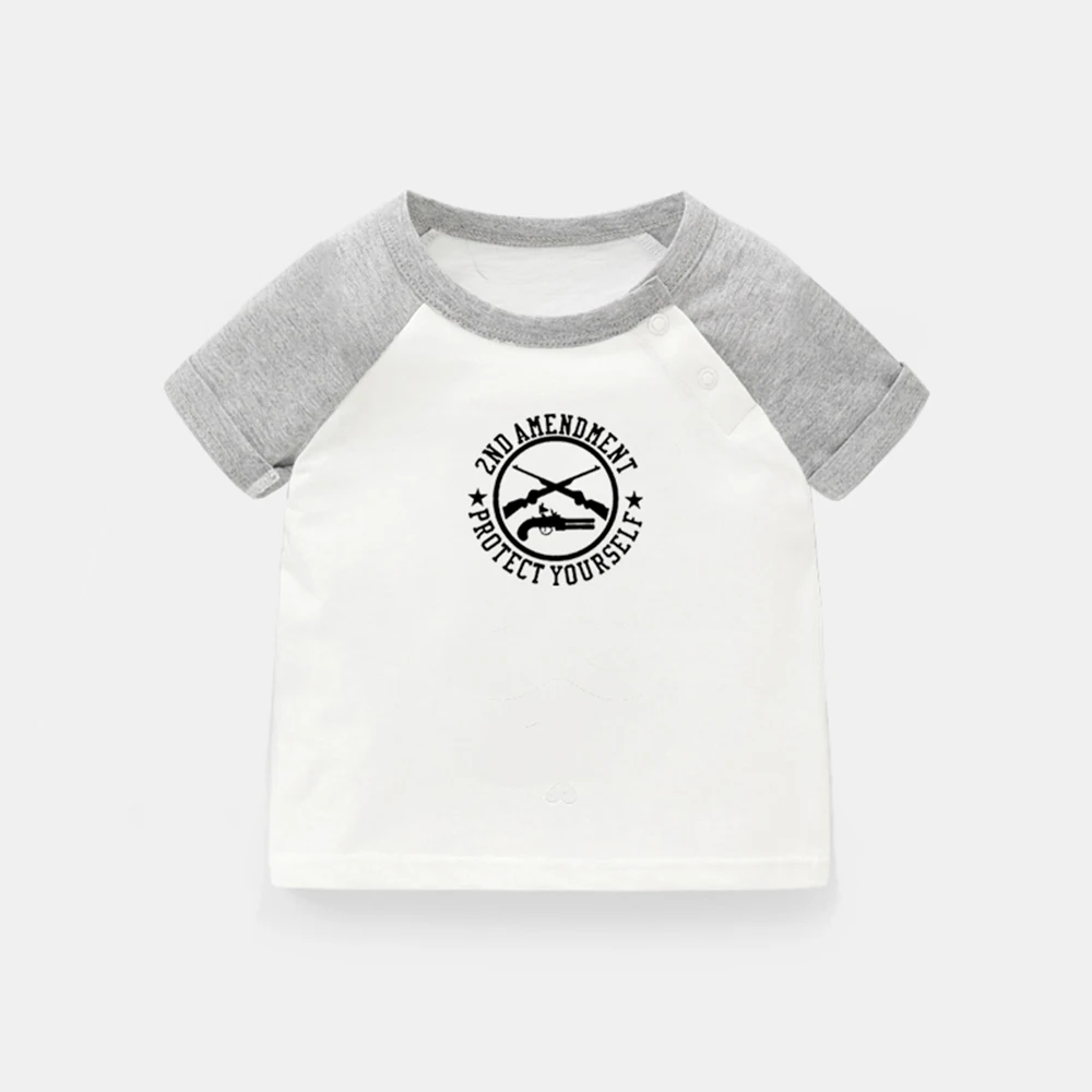 Футболка для новорожденных, с изображением мультяшных пушек, с коротким рукавом
Футболка для новорожденных, с изображением мультяшных пушек, с коротким рукавом