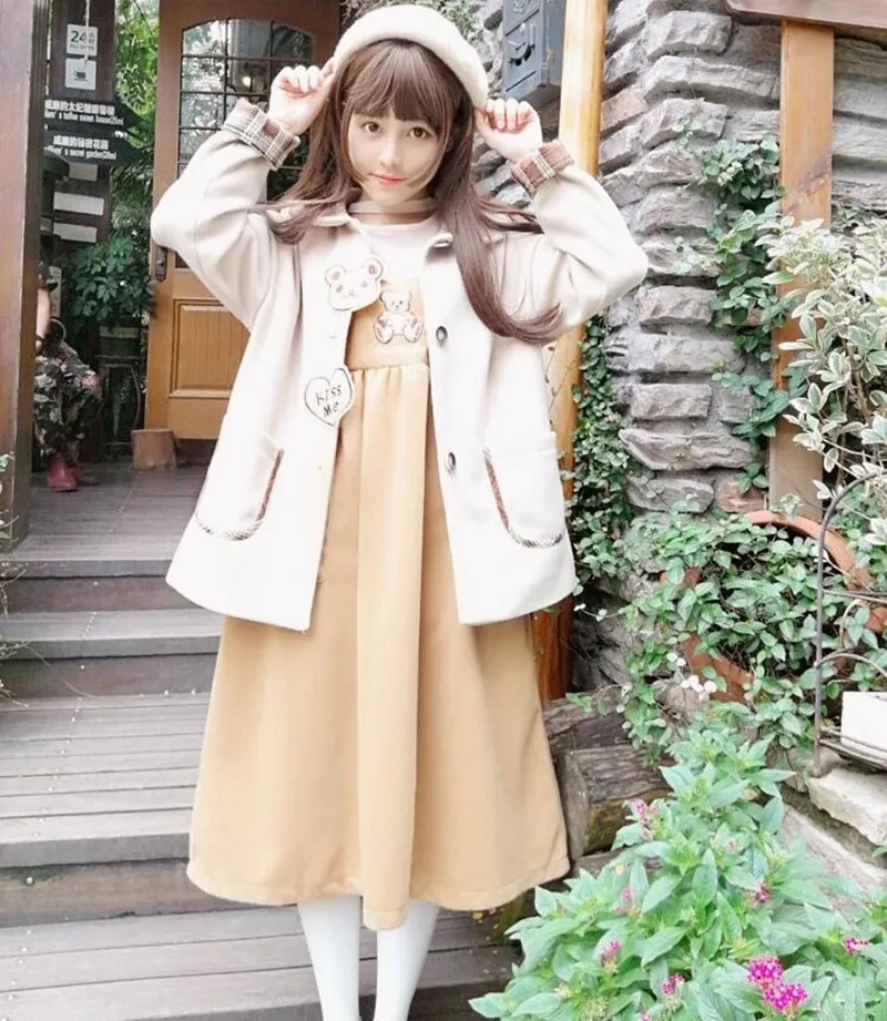Осенне-зимнее пальто в винтажном стиле для колледжа, милое пальто в стиле Лолиты, пальто в стиле Питера Пэна coolar kiss me bear kawaii, пальто loli для дев...
Осенне-зимнее пальто в винтажном стиле для колледжа, милое пальто в стиле Лолиты, пальто в стиле Питера Пэна coolar kiss me bear kawaii, пальто loli для дев...