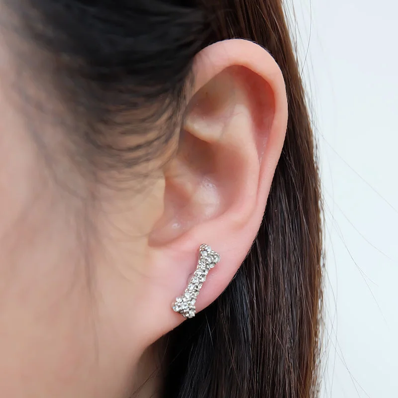 hiphop Zircon Silver Black Bone Stud Earrings Copper RhineStone Silver Punk ins Style Earrings For Women Girls Jewelry Gift
hiphop Zircon Silver Black Bone Stud Earrings Copper RhineStone Silver Punk ins Style Earrings For Women Girls Jewelry Gift