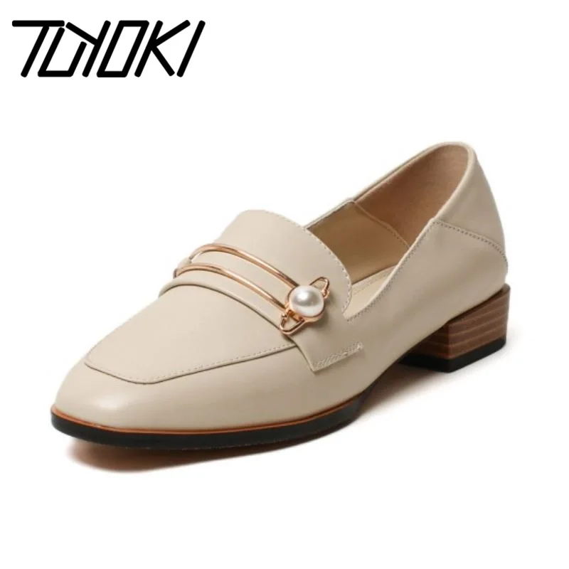 Tuyoki Real Leather Women Flats Square Toe Fashion Low Heel Shoes Woman Casual Daily Office Lady Footwear Size 34-39
Tuyoki Real Leather Women Flats Square Toe Fashion Low Heel Shoes Woman Casual Daily Office Lady Footwear Size 34-39