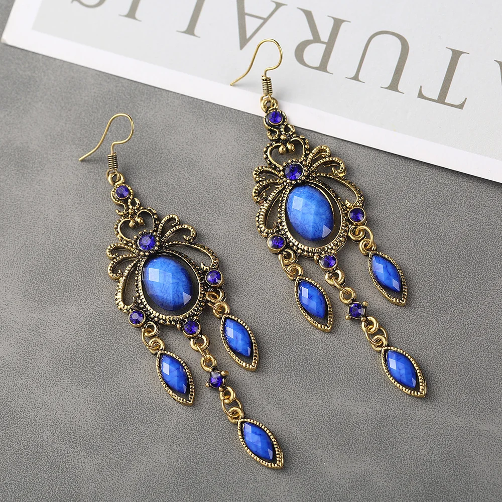 Creative Personality Exaggerated Earrings Hollowed Out Water Drop Tassel Earrings Ethnic Style Inlay Diamond Earrings Jewelry
Creative Personality Exaggerated Earrings Hollowed Out Water Drop Tassel Earrings Ethnic Style Inlay Diamond Earrings Jewelry