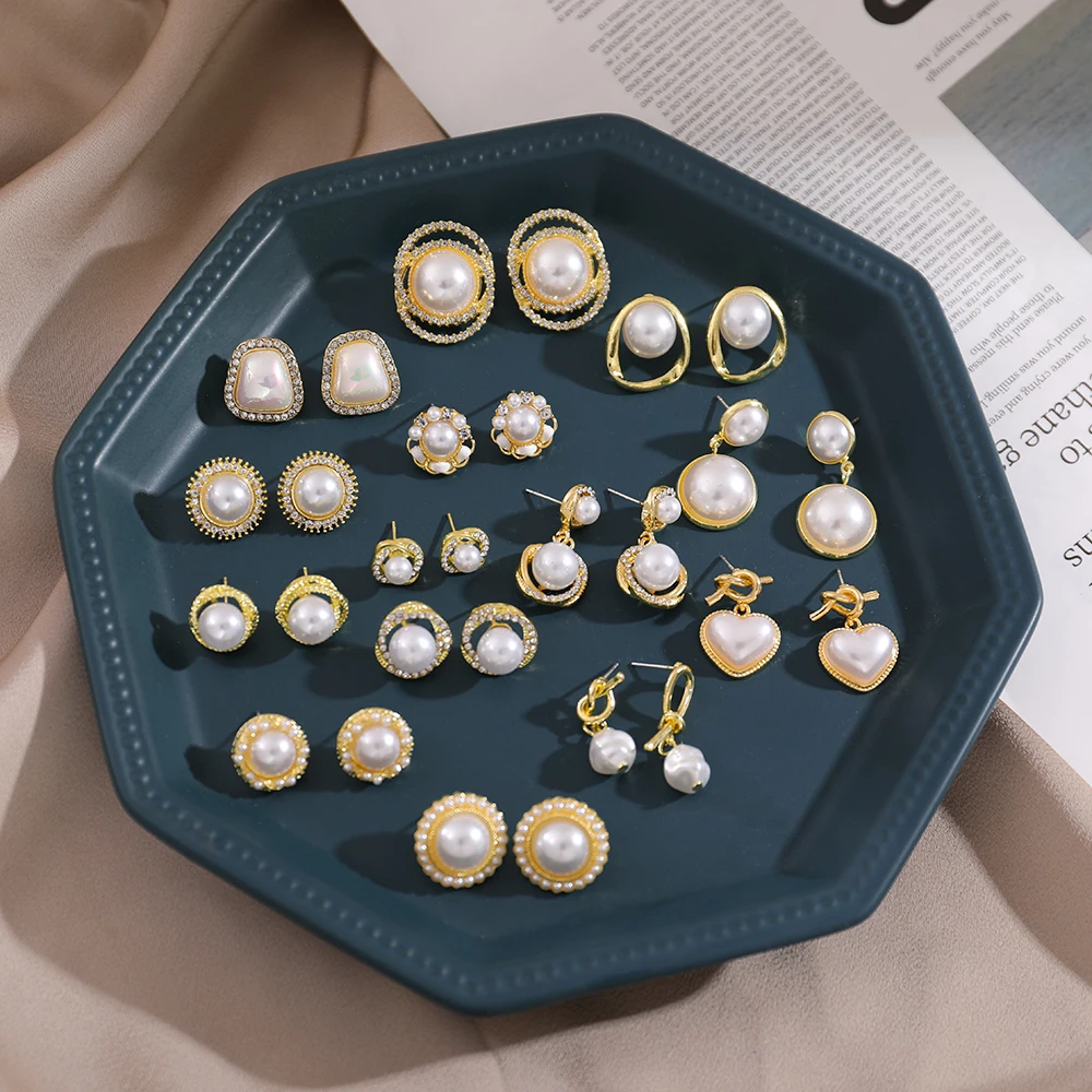 Imitation Pearl Earring for Women Gold Color Round Stud Earrings gift Irregular Design Unusual Earrings 2021 Accessories
Imitation Pearl Earring for Women Gold Color Round Stud Earrings gift Irregular Design Unusual Earrings 2021 Accessories