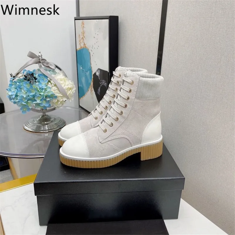 Autumn Winter New Lace Up Cow Suede Splicing Martin Boots Round Toe Chunky Heels Woman Short Boots Fashion Casual Women Shoes
Autumn Winter New Lace Up Cow Suede Splicing Martin Boots Round Toe Chunky Heels Woman Short Boots Fashion Casual Women Shoes