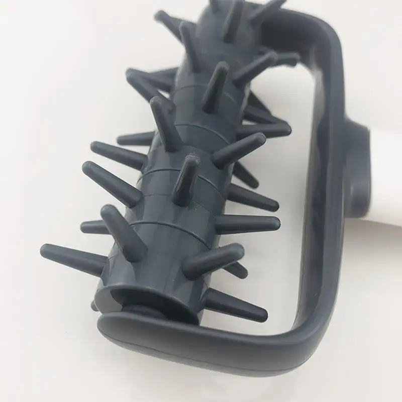 Durable Plastic Bread Needle Pizza Roller Cookies Pastry Dough Puncher Kitchen Tool Handmade DIY Pizza Tools Cocina Accessories
Durable Plastic Bread Needle Pizza Roller Cookies Pastry Dough Puncher Kitchen Tool Handmade DIY Pizza Tools Cocina Accessories