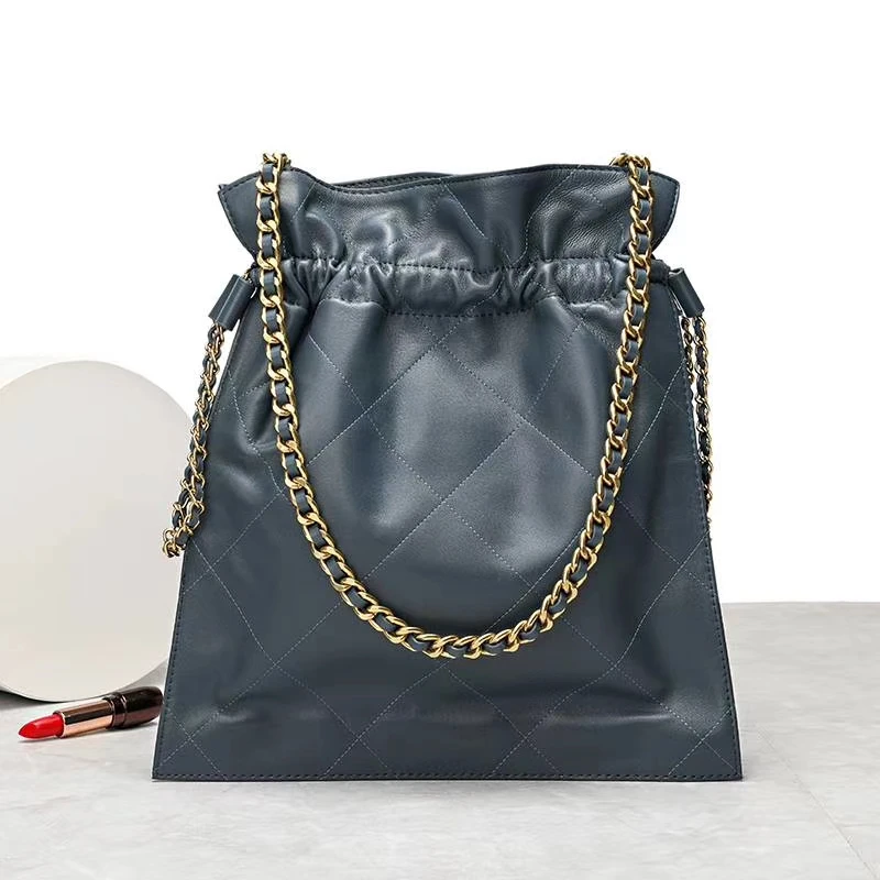 free shipping 2020 the new style fashion and cool genuine leather sheepskin women one shoulder bag crossbody bag 3 color 30cm
free shipping 2020 the new style fashion and cool genuine leather sheepskin women one shoulder bag crossbody bag 3 color 30cm