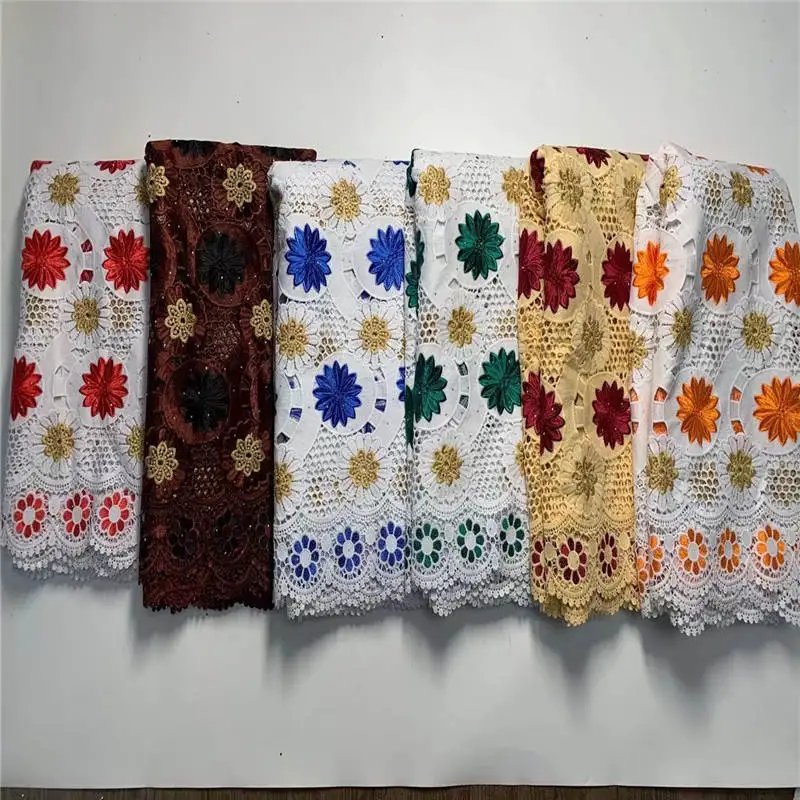 Африканская кружевная ткань 2022, Высококачественная гипюровая кружевная ткань, новейшая французская кружевная ткань с камнями для свадьбы, ... 
Африканская кружевная ткань 2022, Высококачественная гипюровая кружевная ткань, новейшая французская кружевная ткань с камнями для свадьбы, ...