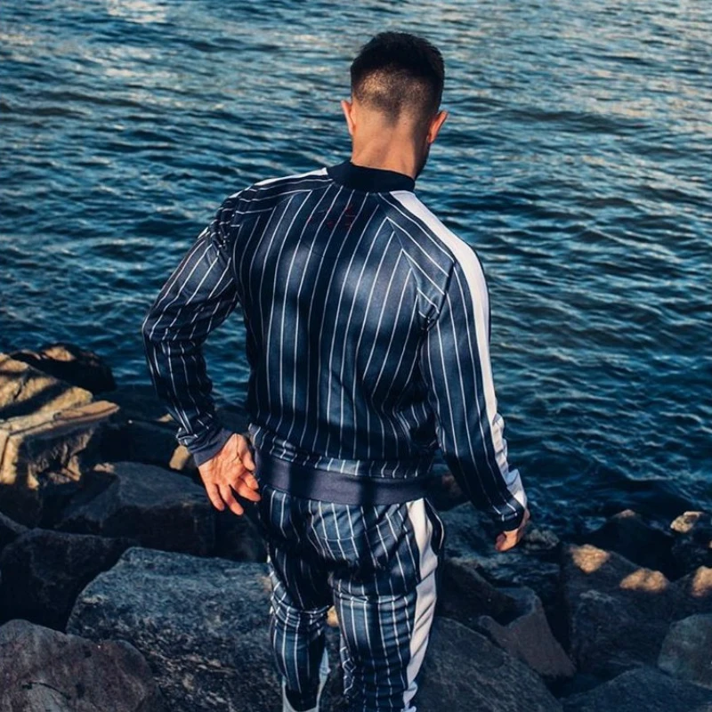 2021 Men's Sportswear Suit Sweatshirt Tracksuit Muscle Fitness Casual Active Zipper Outwear Training Clothes Men Sets
2021 Men's Sportswear Suit Sweatshirt Tracksuit Muscle Fitness Casual Active Zipper Outwear Training Clothes Men Sets