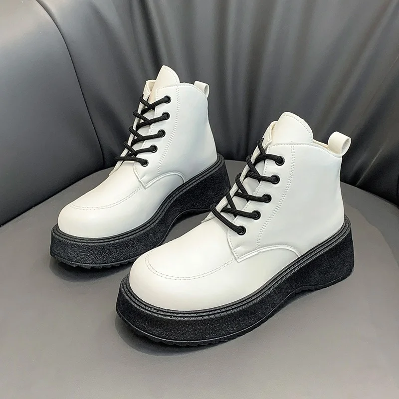 Autumn New Women's Shoes Lolita Boots Round Toe Square Heel Flat Boots High Heel Boots Outdoor Non-slip Comfortable Casual Boots
Autumn New Women's Shoes Lolita Boots Round Toe Square Heel Flat Boots High Heel Boots Outdoor Non-slip Comfortable Casual Boots