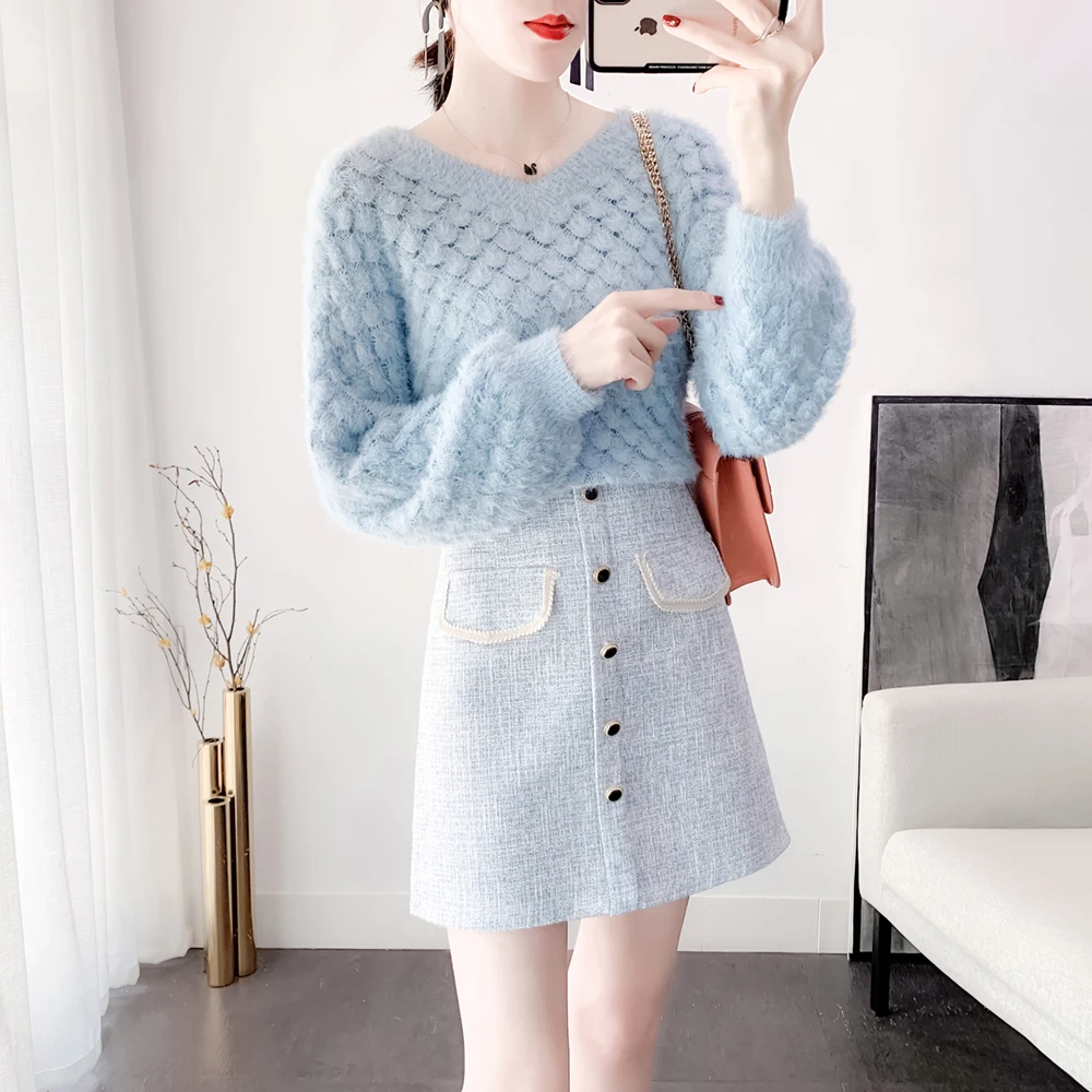 new winter skirt Korea fashion suits women v-neck sweater skirts two-piece outfit women matchning clothing set sweet girl suit 
new winter skirt Korea fashion suits women v-neck sweater skirts two-piece outfit women matchning clothing set sweet girl suit
