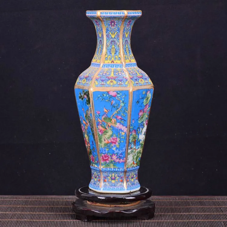 Antique Royal Chinese Porcelain Vase Decorative Flower Vase For Wedding Decoration Pot Jingdezhen Porcelain Vase Christmas Gift
Antique Royal Chinese Porcelain Vase Decorative Flower Vase For Wedding Decoration Pot Jingdezhen Porcelain Vase Christmas Gift