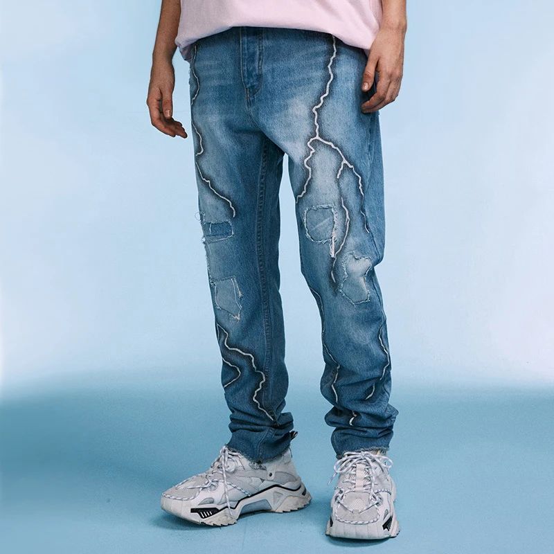 2020 Men Hip Hip Ripped Hole Sewn Jeans Lightning Print Denim Pants Harajuku Streetwear Autumn Cotton Trousers Urban Clothes
2020 Men Hip Hip Ripped Hole Sewn Jeans Lightning Print Denim Pants Harajuku Streetwear Autumn Cotton Trousers Urban Clothes