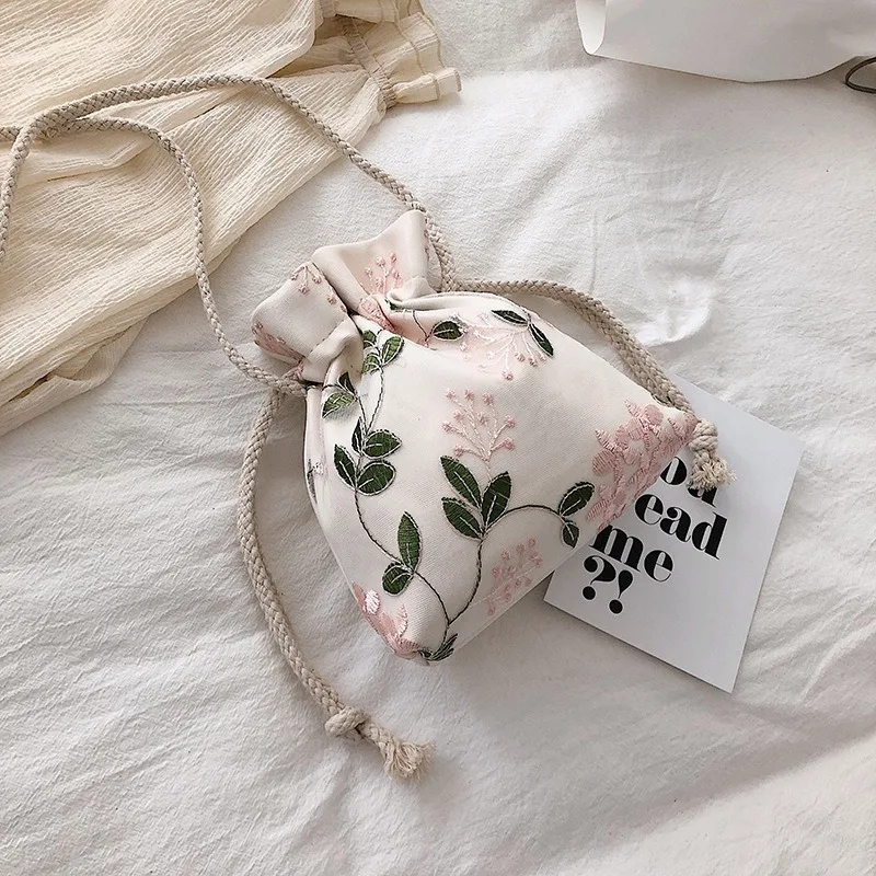 Сумки в Корейском стиле сумка-мессенджер летняя вышитая Сумочка 2020 новый стиль универсальное ведро сумка-мессенджер с сумкой в китайском с...
Сумки в Корейском стиле сумка-мессенджер летняя вышитая Сумочка 2020 новый стиль универсальное ведро сумка-мессенджер с сумкой в китайском с...