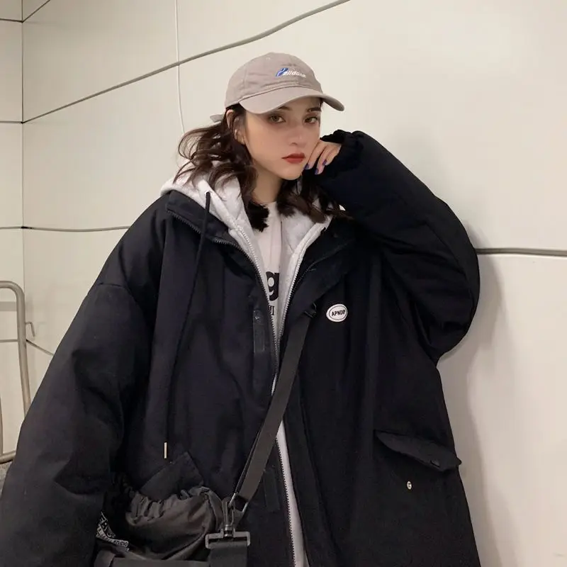Fake two piece stitching padded jacket women oversize Hong Kong style loose cotton down coat winter students Korean streetwear
Fake two piece stitching padded jacket women oversize Hong Kong style loose cotton down coat winter students Korean streetwear