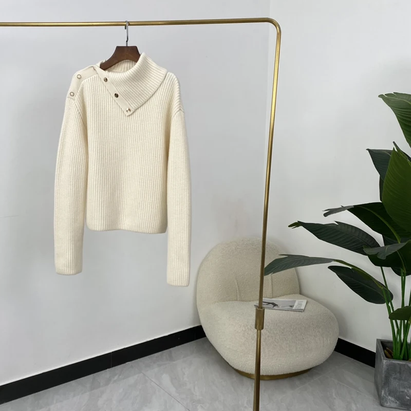 2021 Autumn Winter Wool Cashmere Blend Top Quality irregular collar Pullovers Solid White Purple Single Breasted Women Sweaters
2021 Autumn Winter Wool Cashmere Blend Top Quality irregular collar Pullovers Solid White Purple Single Breasted Women Sweaters