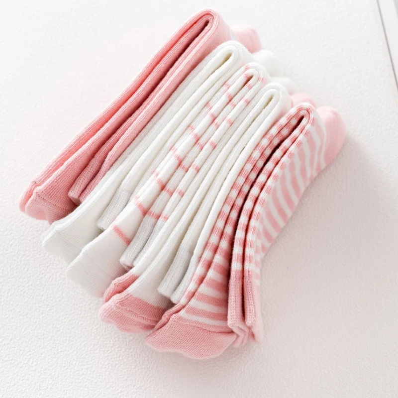 5 Pairs Autumn Winter New Cute Cotton Socks Casual Fashion Comfortable Soft Women Socks Cartoon Stripes Sweet Lovely Girl Socks
5 Pairs Autumn Winter New Cute Cotton Socks Casual Fashion Comfortable Soft Women Socks Cartoon Stripes Sweet Lovely Girl Socks
