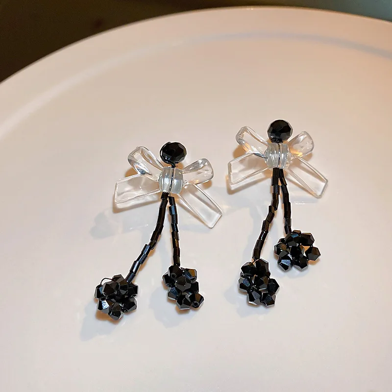 LOVOACC Korean Transparent Arcylic Bowknot Pendant Earrings for Women Ladies Black Color Beaded Long Earrings Cute Accessories
LOVOACC Korean Transparent Arcylic Bowknot Pendant Earrings for Women Ladies Black Color Beaded Long Earrings Cute Accessories
