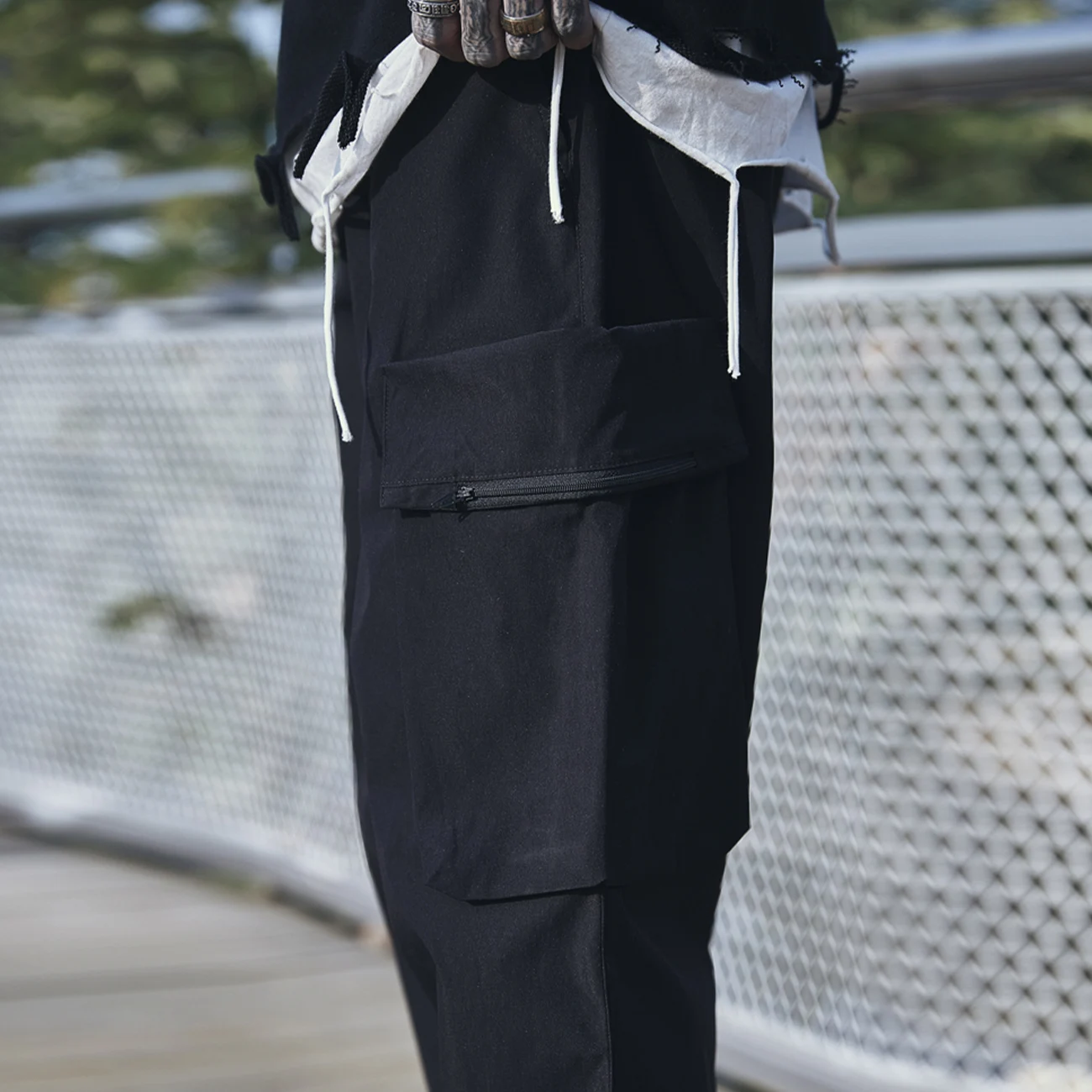 11 BYBB'S DARK 2021 Black Tactical Cargo Pant Man Streetwear Zipper Pockets Harem Pants Functional Harajuku Joggers Men Trousers
11 BYBB'S DARK 2021 Black Tactical Cargo Pant Man Streetwear Zipper Pockets Harem Pants Functional Harajuku Joggers Men Trousers