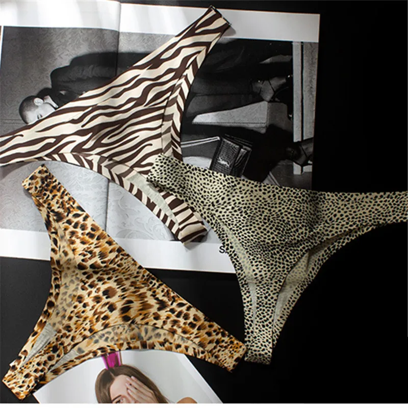 New Soft Breathable Ice Silk Leopard Panties Women Underwear Sexy Thong Female Seamless T-Back Low-Rise Lingerie G-String
New Soft Breathable Ice Silk Leopard Panties Women Underwear Sexy Thong Female Seamless T-Back Low-Rise Lingerie G-String