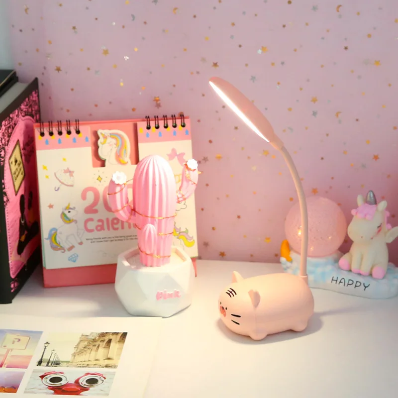Cartoon Cute Pet Pigskin Charging Small Table Lamp LED Foldable USB Children Charging Eye Protection Desktop Small Night Lamp
Cartoon Cute Pet Pigskin Charging Small Table Lamp LED Foldable USB Children Charging Eye Protection Desktop Small Night Lamp