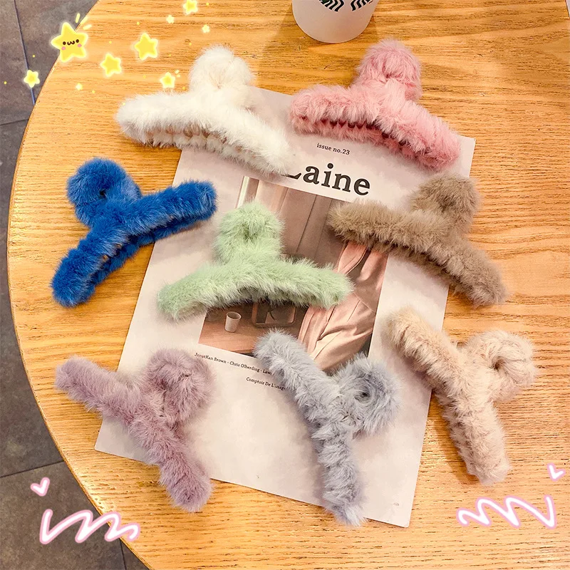 Fashion Women Fabric Hair Claws Crab Clamps Charm Solid Color Leopard Lady Small Size Hair Clips Headdress Hair Styling Tool
Fashion Women Fabric Hair Claws Crab Clamps Charm Solid Color Leopard Lady Small Size Hair Clips Headdress Hair Styling Tool