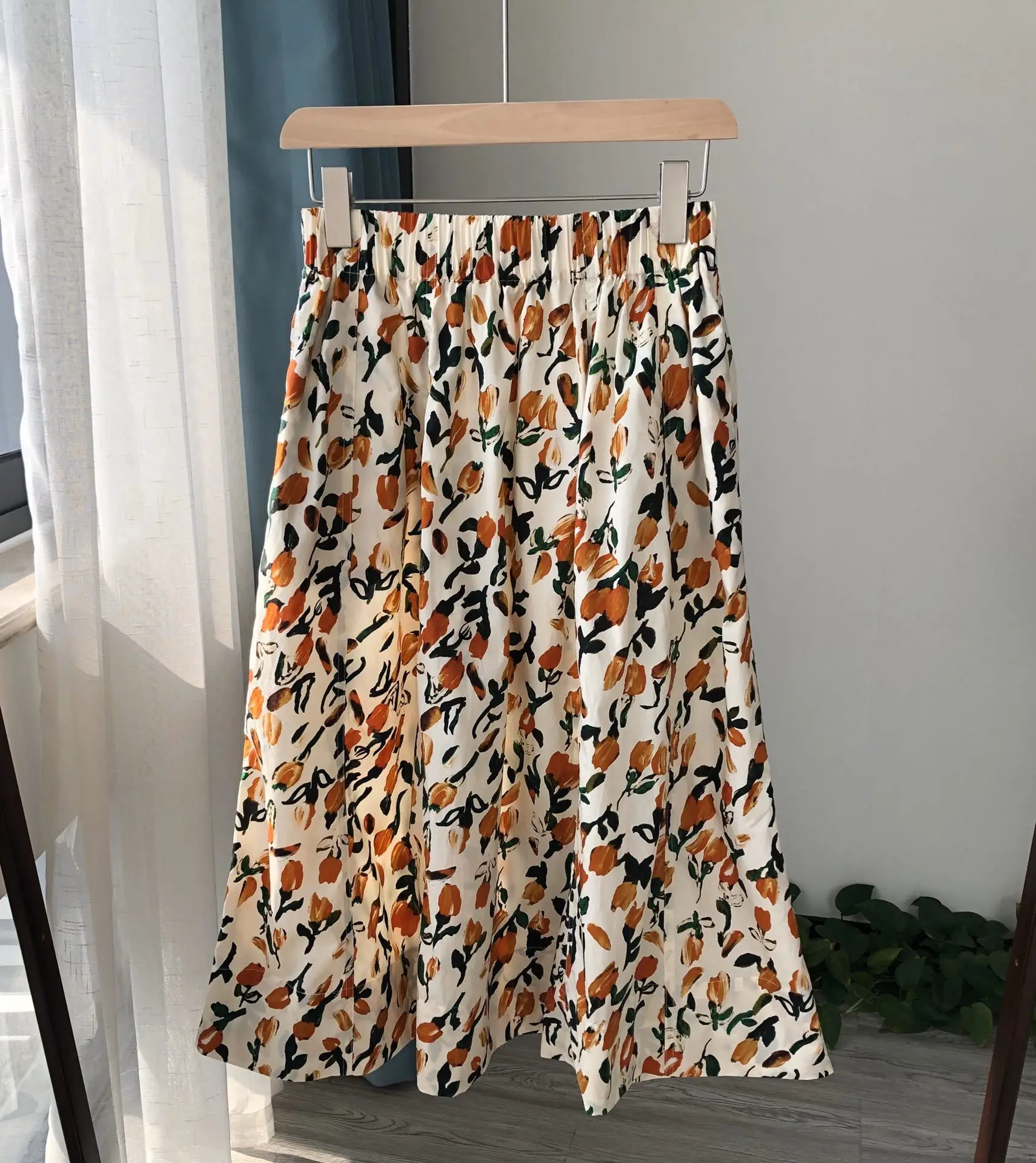Women Skirts New 2021 AutumnOil Painting Tulip Print Jupe Women's Elastic Waist Retro A-line 100% Cotton Ladies Midi Skirt
Women Skirts New 2021 AutumnOil Painting Tulip Print Jupe Women's Elastic Waist Retro A-line 100% Cotton Ladies Midi Skirt
