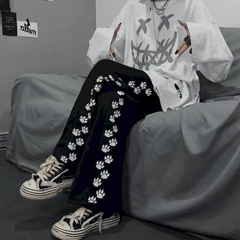 Japanese Yamamoto Dark Wind Ins Paw Print Printing Straight Loose Trousers Retro Niche Streetwear Women Harajuku Pants
Japanese Yamamoto Dark Wind Ins Paw Print Printing Straight Loose Trousers Retro Niche Streetwear Women Harajuku Pants