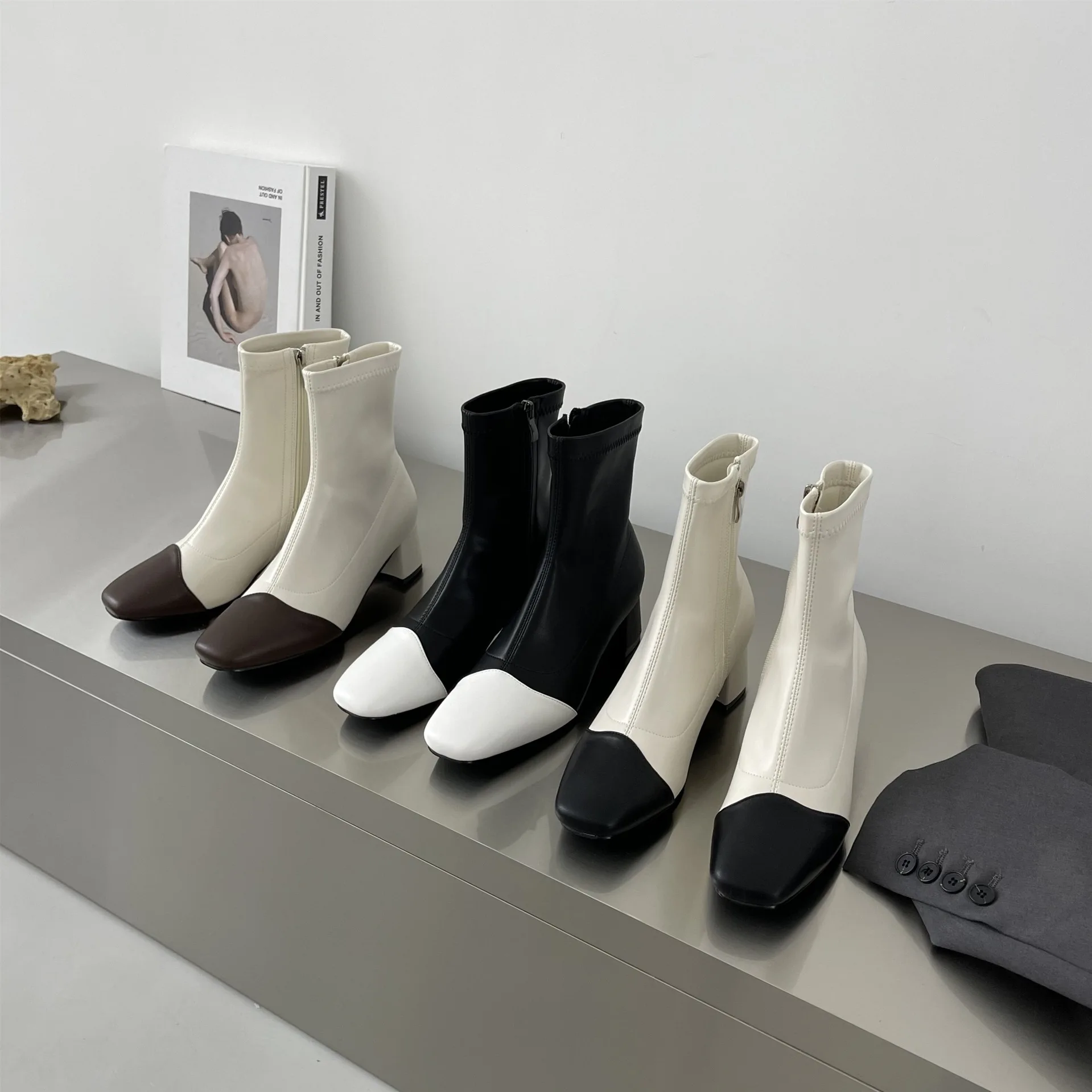 Woman Flat Boots Zipper Shoes Boots-Women Luxury Designer Low Mid Calf 2022 Mid-Calf Fashion Ladies High Heel Rubber Square Toe
Woman Flat Boots Zipper Shoes Boots-Women Luxury Designer Low Mid Calf 2022 Mid-Calf Fashion Ladies High Heel Rubber Square Toe