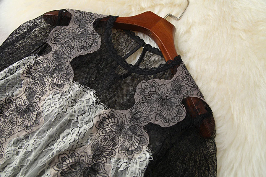 European and American women's wear summer 2021 The new Short sleeved lace T-shirt Pleated skirt Fashion suits 
European and American women's wear summer 2021 The new Short sleeved lace T-shirt Pleated skirt Fashion suits