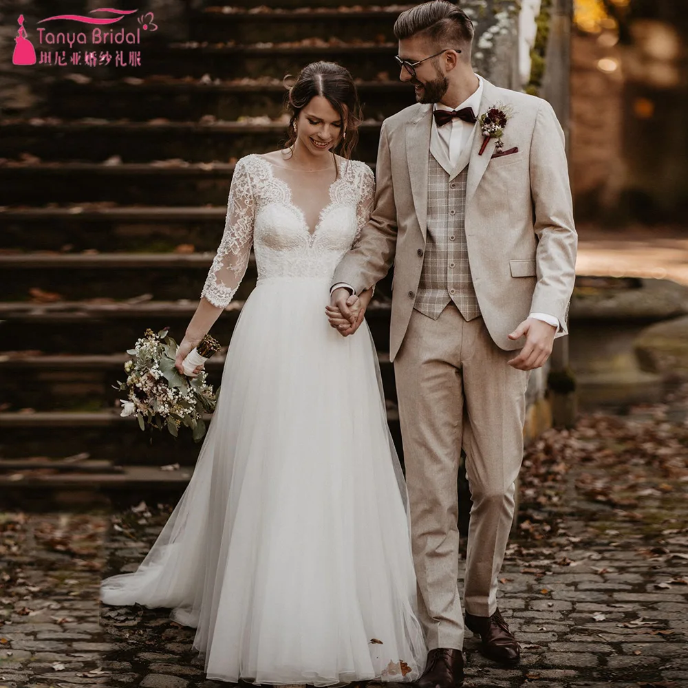 Half Sleeve Lace Wedding Dresses Deep V-Neck Tulle skirts A Line Elegant Bridal Gowns Chic ZW467
Half Sleeve Lace Wedding Dresses Deep V-Neck Tulle skirts A Line Elegant Bridal Gowns Chic ZW467