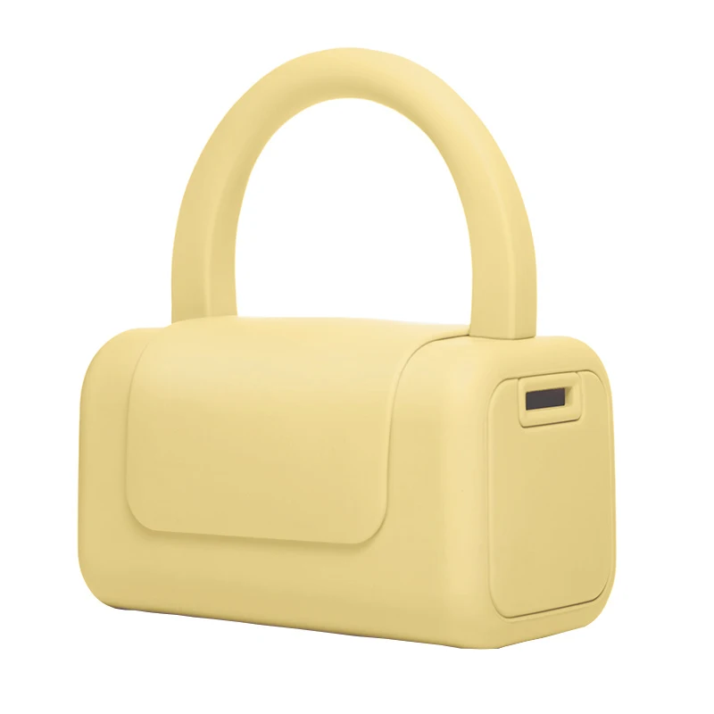 Bag 2021 new trendy niche design Jiji Tao Taobao toto clay bag Messenger PVC jelly handbag
Bag 2021 new trendy niche design Jiji Tao Taobao toto clay bag Messenger PVC jelly handbag