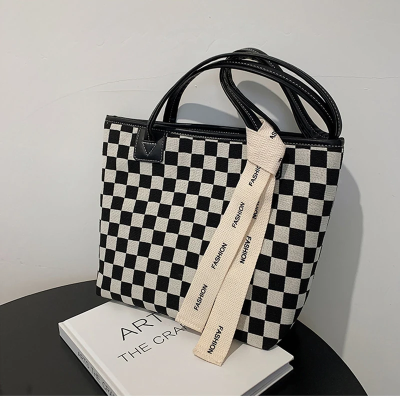 QIAOSANSAN Women's Handbag Designer New Fashion All-match One-shoulder Big Bag Trendy High-quality Grid With Ribbon Casual All-A
QIAOSANSAN Women's Handbag Designer New Fashion All-match One-shoulder Big Bag Trendy High-quality Grid With Ribbon Casual All-A
