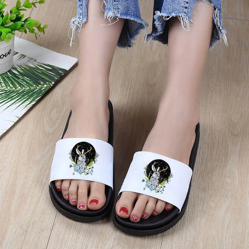 Shoes for Woman 2021 Flat Bottom Indoor Home Sandalias Open Toe Flip Flops House Bathroom Non-slip Kawaii Pattern Slippers
Shoes for Woman 2021 Flat Bottom Indoor Home Sandalias Open Toe Flip Flops House Bathroom Non-slip Kawaii Pattern Slippers