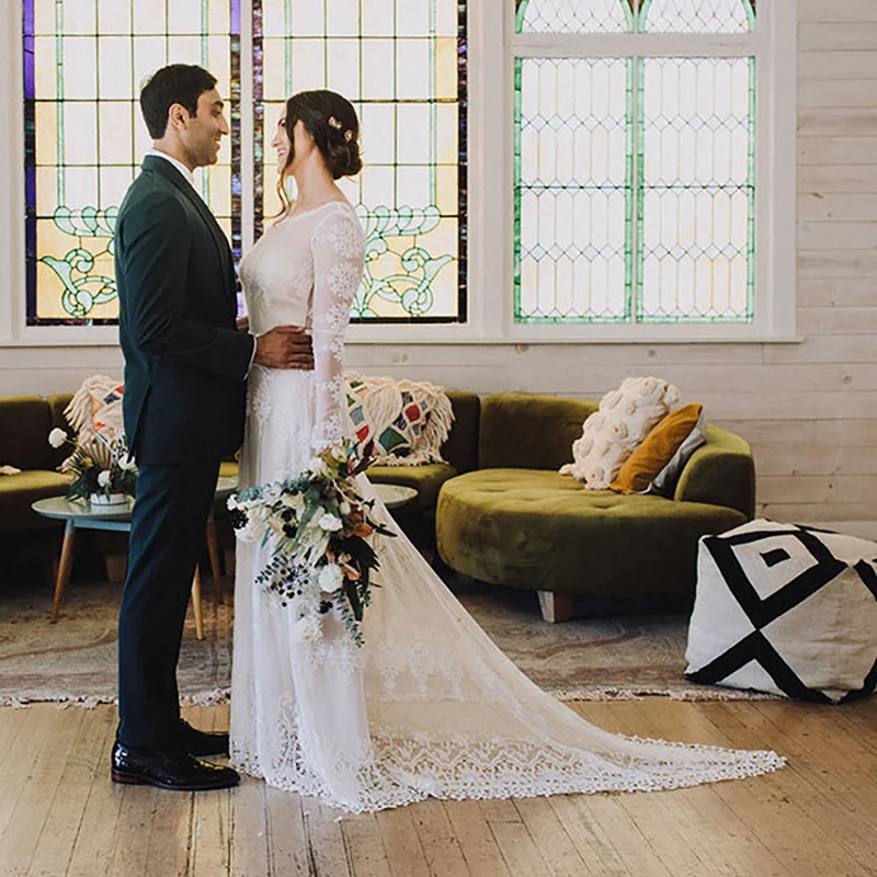 Scoop Neck Pastrol Lace Bridal Gown Custom Made Drop Ship Long Sleeves Backless Sweep Train Sheath Open Back Maxi Wedding Dress
Scoop Neck Pastrol Lace Bridal Gown Custom Made Drop Ship Long Sleeves Backless Sweep Train Sheath Open Back Maxi Wedding Dress