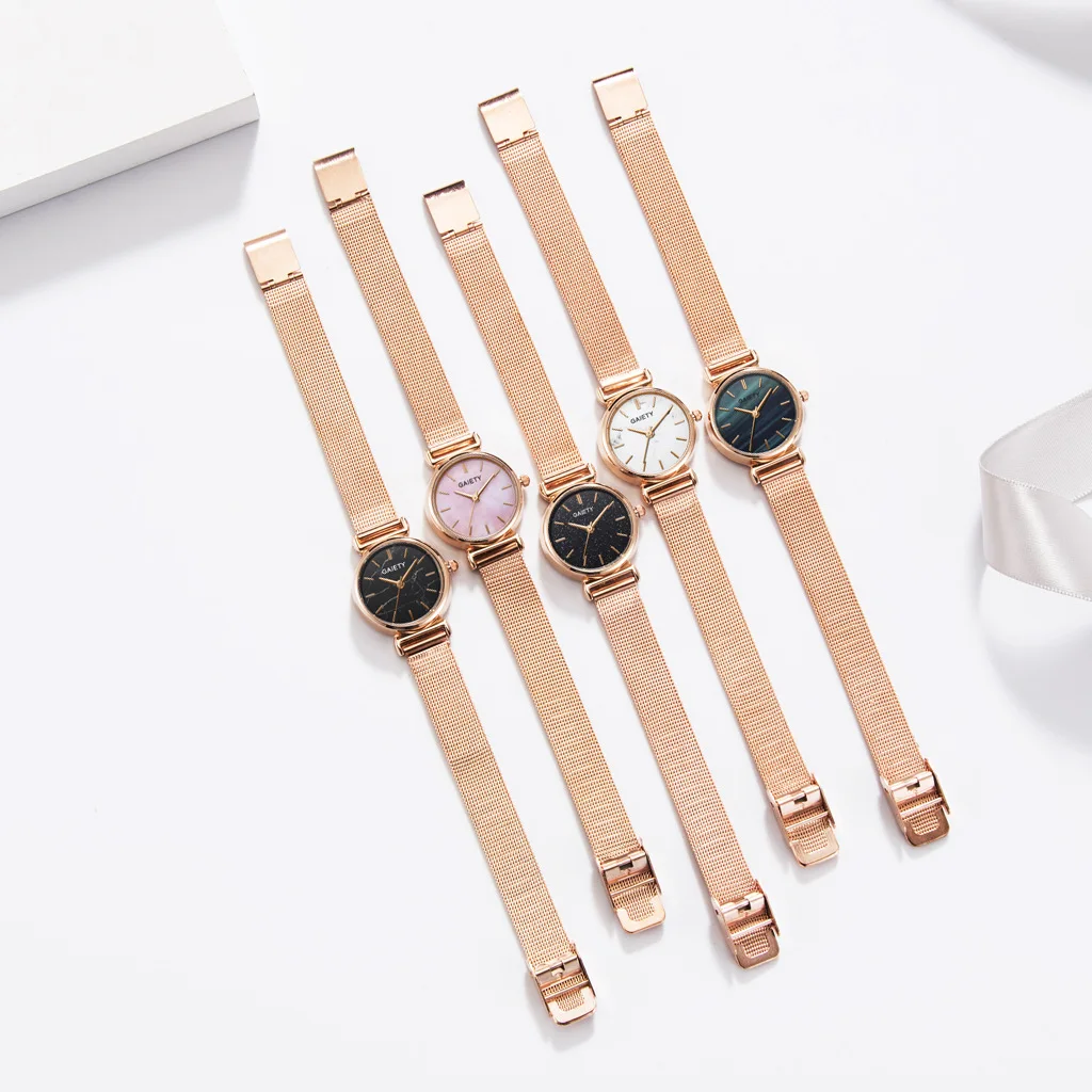 Fashion trend steel band watch Alloy series high-end ladies watch
Fashion trend steel band watch Alloy series high-end ladies watch
