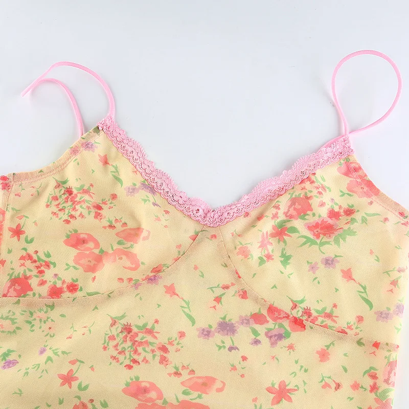 Sexy Lace Strap Crop Tops 2021 Floral Print Patchwork Mesh Cute Tops Camis Casaul V Neck Sleeveless Backless Womens Tops Summer
Sexy Lace Strap Crop Tops 2021 Floral Print Patchwork Mesh Cute Tops Camis Casaul V Neck Sleeveless Backless Womens Tops Summer