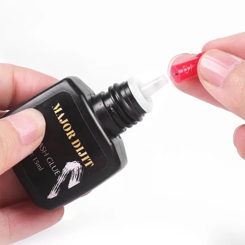 1 pcs Eyelash Extension Glue Fast Drying Eyelashes Glue Pro Lash Glue Black Adhesive Retention Long Last beauty tools 5/10/15 ml
1 pcs Eyelash Extension Glue Fast Drying Eyelashes Glue Pro Lash Glue Black Adhesive Retention Long Last beauty tools 5/10/15 ml