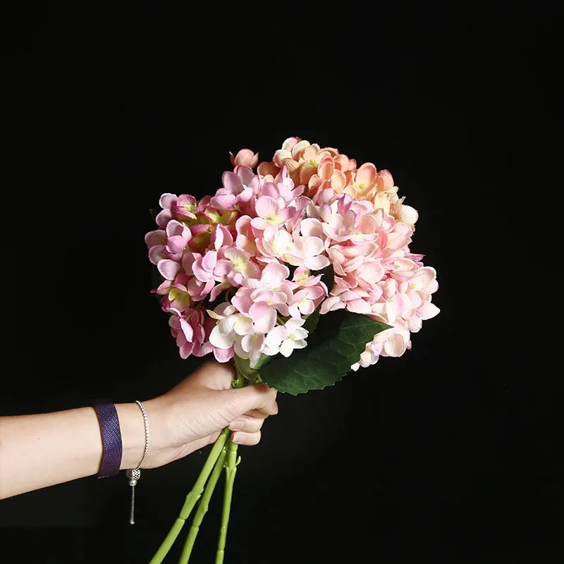 1 bouquet wedding artificial peony hydrangea family wedding party birthday new year valentine flower decoration 
1 bouquet wedding artificial peony hydrangea family wedding party birthday new year valentine flower decoration