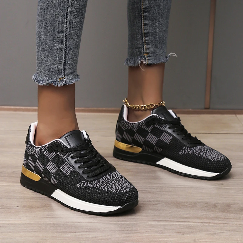 Women Lace Up Sneakers Ladies New Original Platform Flats Female Fashion Breathable Casual Shoes 2021 Autumn Plus Size 43 
Women Lace Up Sneakers Ladies New Original Platform Flats Female Fashion Breathable Casual Shoes 2021 Autumn Plus Size 43
