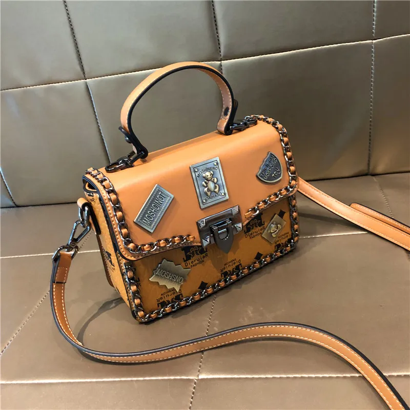 2021 New Fashion Metal Decoration Small Square Bag Wild Lady Single Shoulder Diagonal Bag Purses and Handbags Luxury Designer Gg
2021 New Fashion Metal Decoration Small Square Bag Wild Lady Single Shoulder Diagonal Bag Purses and Handbags Luxury Designer Gg