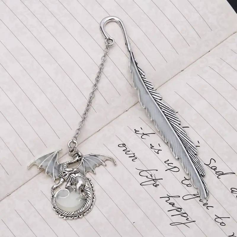 Glow In The Dark Luminous Book Marker Creative Feather Dragon Bookmark Label School Office Stationery
Glow In The Dark Luminous Book Marker Creative Feather Dragon Bookmark Label School Office Stationery