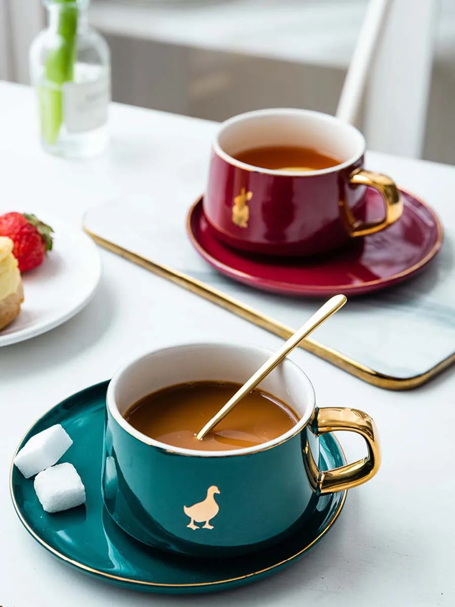 Uropean Style Coffee Cup Porcelain Gold Minimalist Cute Reusable Espresso Cups Cat Simple Modern Kaffeetasse Ceramic Cup AA50BD
Uropean Style Coffee Cup Porcelain Gold Minimalist Cute Reusable Espresso Cups Cat Simple Modern Kaffeetasse Ceramic Cup AA50BD