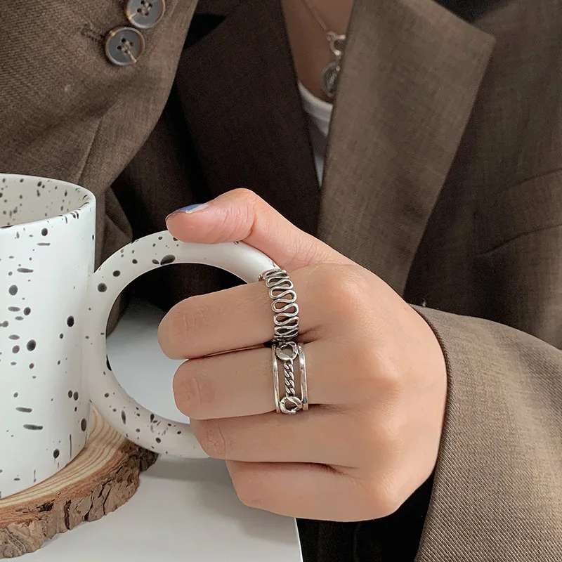 Female Jewelry Chain Hollow VintageWoman Ring Fashion Temperament High Cold Goddess Accessories Adjustable Open Rings
Female Jewelry Chain Hollow VintageWoman Ring Fashion Temperament High Cold Goddess Accessories Adjustable Open Rings