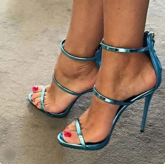 Blue PU Patent Leather Thin High Heels Gladiator Sandals Women Peep Toe Zipper Banquet Dress Shoes Woman 3 Straps Stiletto Heels
Blue PU Patent Leather Thin High Heels Gladiator Sandals Women Peep Toe Zipper Banquet Dress Shoes Woman 3 Straps Stiletto Heels