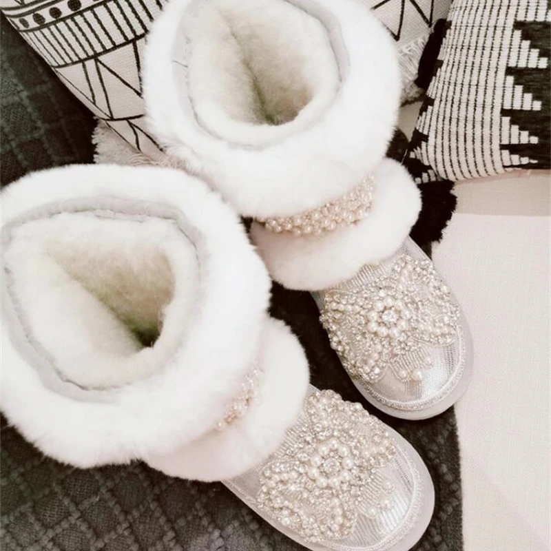 Leather women's boots heavy duty rhinestone original cute wool pearl snow boots cotton boots winter new
Leather women's boots heavy duty rhinestone original cute wool pearl snow boots cotton boots winter new