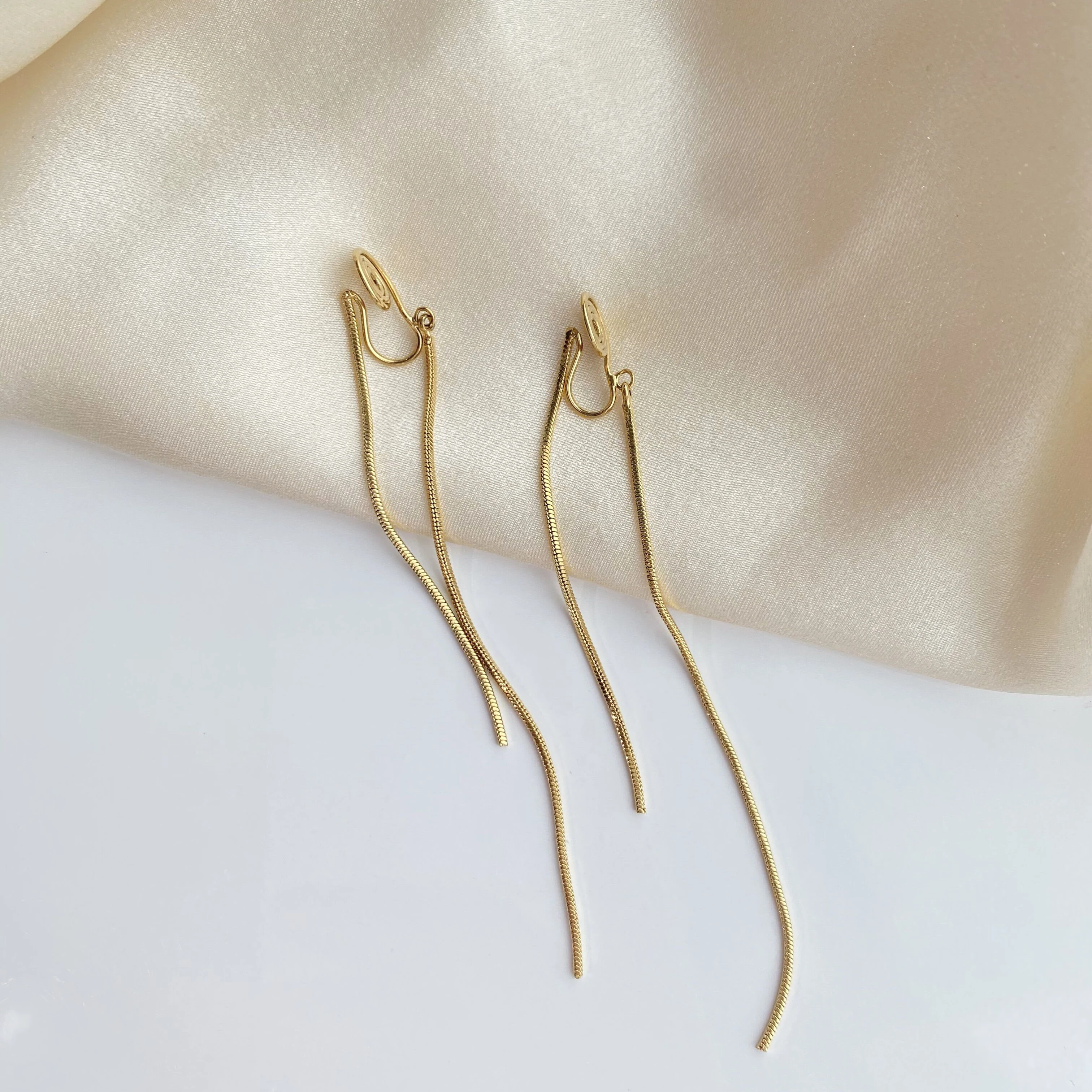 Painless Ear Clip Non-Piercing Ear Clip Female Earrings Earrings Temperamental Tassels Hanging Earrings Simple Long Mosquito
Painless Ear Clip Non-Piercing Ear Clip Female Earrings Earrings Temperamental Tassels Hanging Earrings Simple Long Mosquito