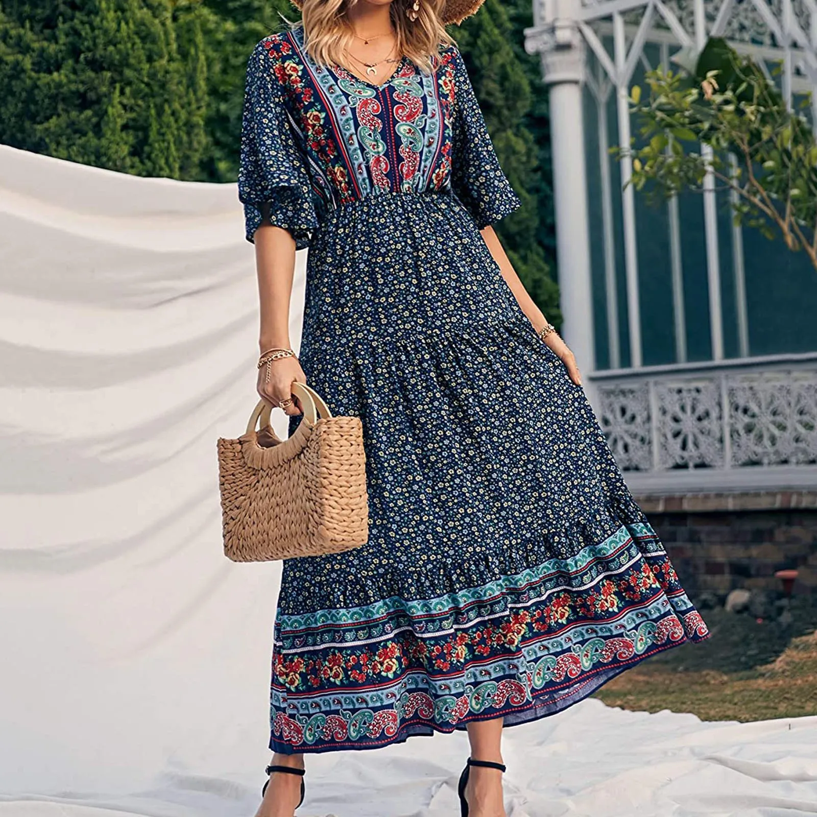 Retro Street Design Dress Sukienki Na Lato Damska Boho Women Floral Sexy Holiday Party Beach Long Maxi Dresses Boho Sundress
Retro Street Design Dress Sukienki Na Lato Damska Boho Women Floral Sexy Holiday Party Beach Long Maxi Dresses Boho Sundress